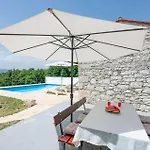 Casa Baroni Рабац